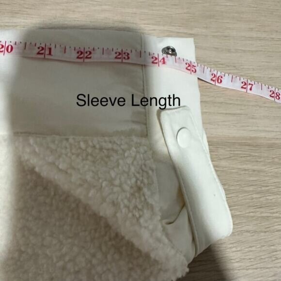 Skims Women’s Boxy Zip Up Teddy Jacket in Ecru Size 4X - Picture 16 of 16